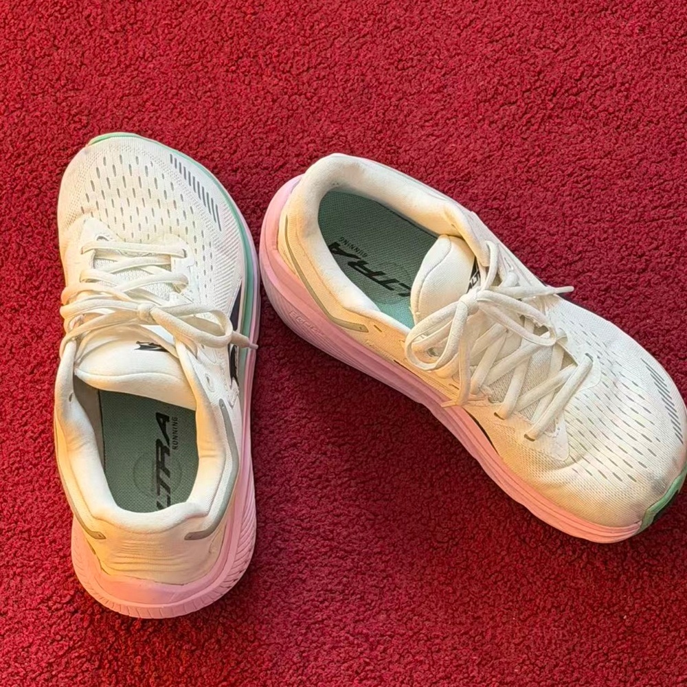 Altra Via Olympus Running Shoes Womens Size 7 - Orchid - Picture 3 of 5